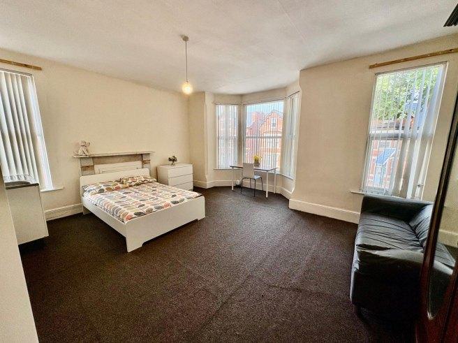 Lenton-boulevard-ng7-2en-995395
