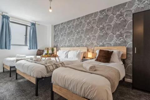 2 bedroom flat to rent, 165 Granville Street