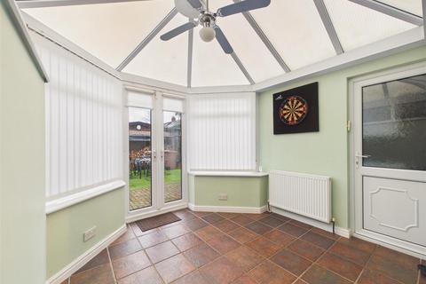 3 bedroom terraced house for sale, Bernadette Avenue, Hull