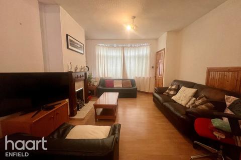 3 bedroom terraced house for sale, Balmoral Road, Enfield