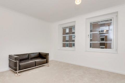 2 bedroom flat for sale, Warnham Court, Grand Avenue, Hove.