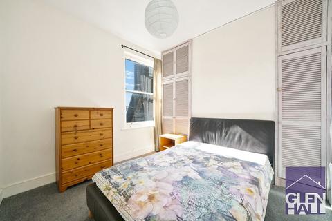 1 bedroom flat to rent, 18-20 Friern Barnet Road, London N11