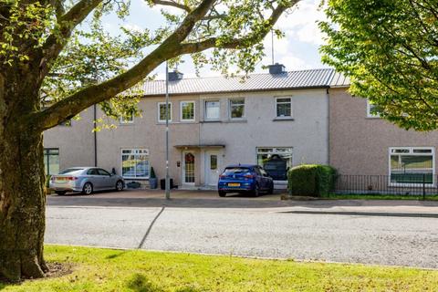 Cartside Road, Busby