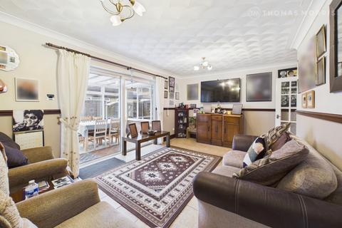 2 bedroom bungalow for sale, Palace Street, Bedfordshire SG18