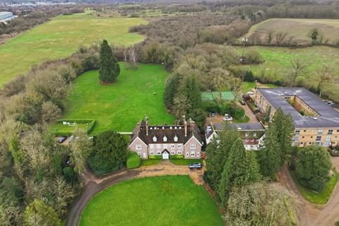 2 bedroom apartment for sale, Astwick Manor, Hatfield AL10