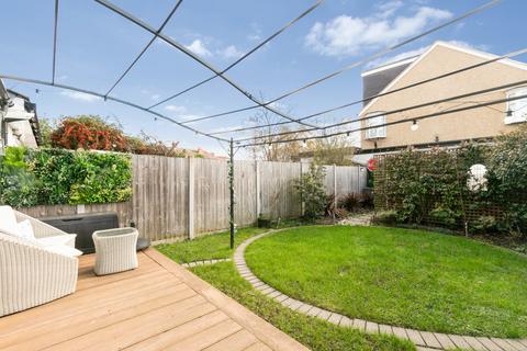 4 bedroom terraced house for sale, Oakway, Raynes Park SW20