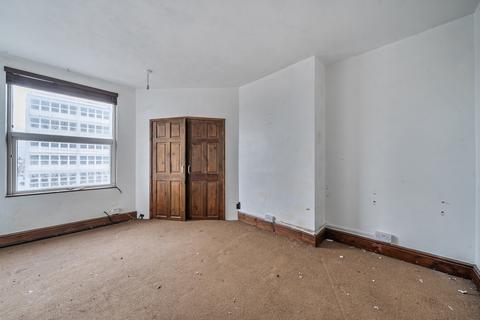 undefined, Clifton Grove, Harehills,, Leeds, LS9