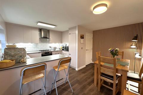 3 bedroom semi-detached house for sale, John Gold Avenue, Newark