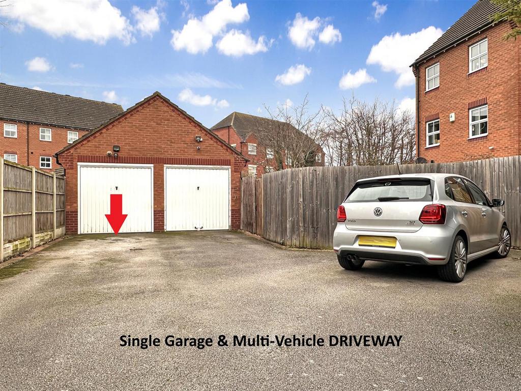 Single Garage &amp; Driveway 184