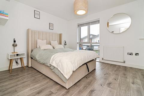 2 bedroom semi-detached house for sale, Commonwealth Avenue, Manchester M11