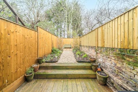 2 bedroom flat for sale, Kilburn Park Road, London NW6