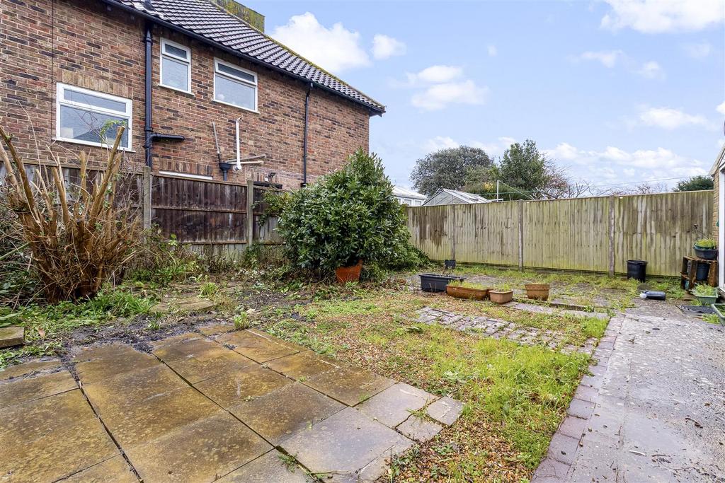 2 Sompting Avenue-027.JPG