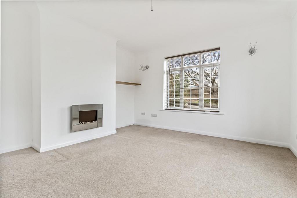 2 Sompting Avenue-005.JPG