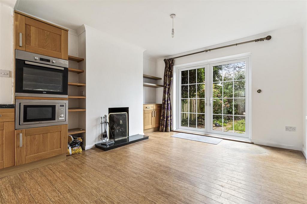 2 Sompting Avenue-008.JPG