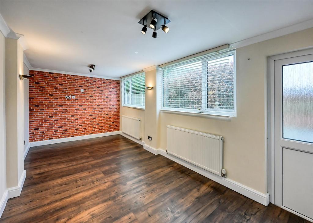 21 Bellencroft Gardens-01.jpg