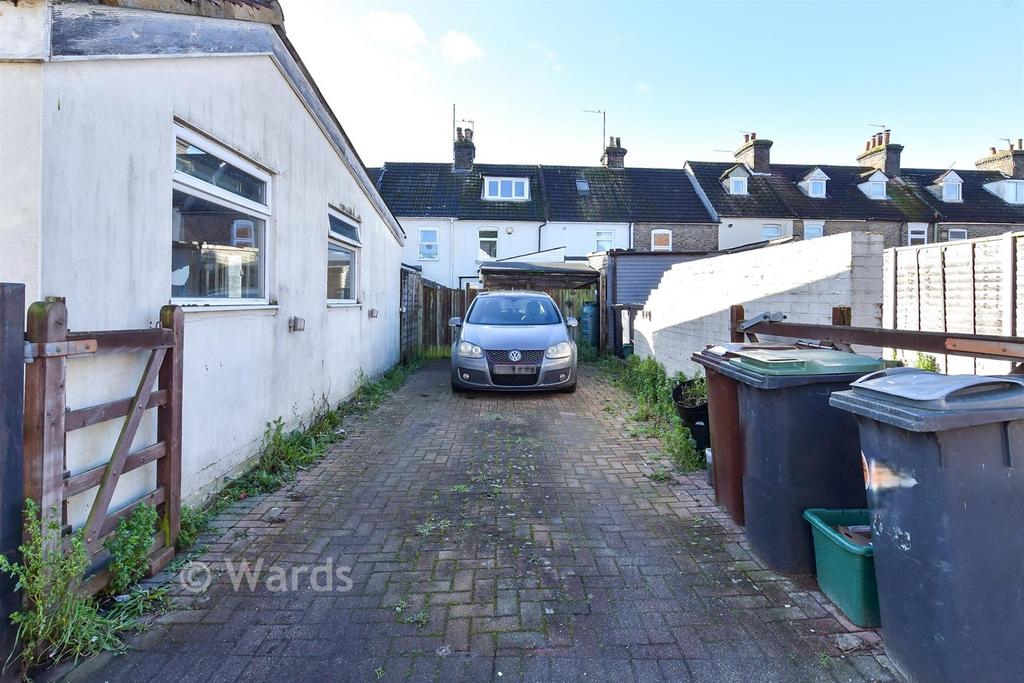 Driveway/Parking ::