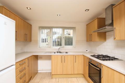 undefined, Clos Creyr, Llantwit Fardre, Pontypridd CF38 2TD