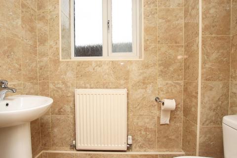 undefined, Clos Creyr, Llantwit Fardre, Pontypridd CF38 2TD