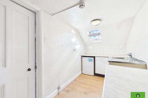 1 bedroom flat to rent, Eastern Road, Romford RM1