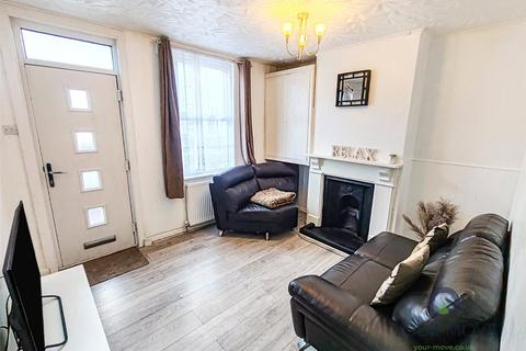2 bedroom terraced house for sale, Castle Road, Medway ME4