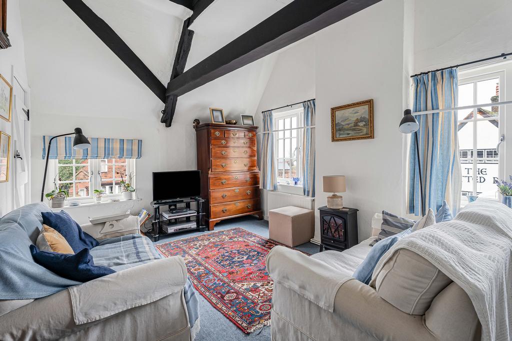 Sitting Room/Bedroom