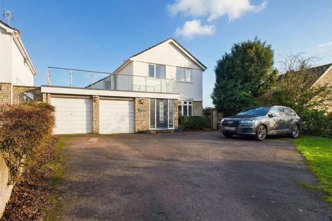 4 bedroom detached house for sale, Mead Road, Stoke Gifford, Bristol, BS34