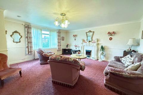 3 bedroom flat for sale, Queens Road, Southport PR9