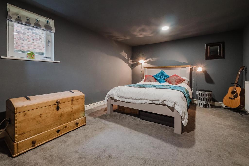 Guest Bedroom 5