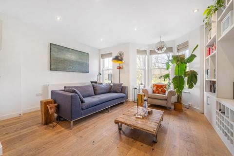 3 bedroom flat for sale, Norwood Road, SE24