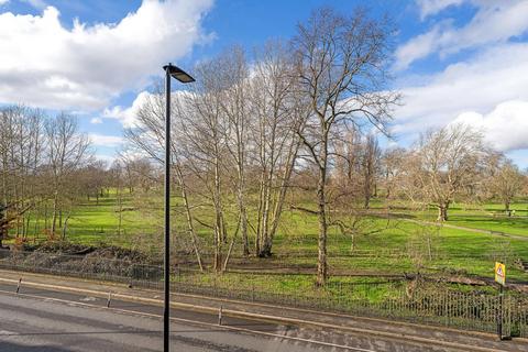 3 bedroom flat for sale, Norwood Road, SE24