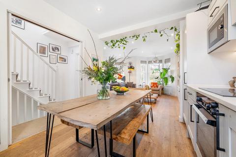 3 bedroom flat for sale, Norwood Road, SE24
