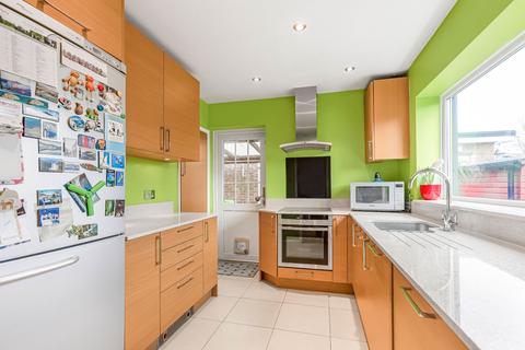 3 bedroom semi-detached house for sale, Peplins Way,Brookmans Park , AL9