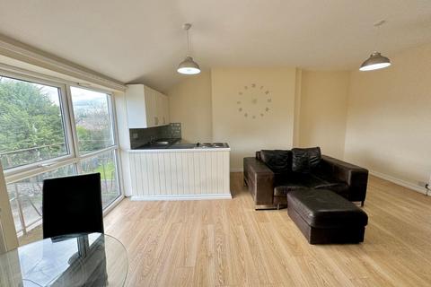 1 bedroom flat to rent, Ashlands, Sale, M33