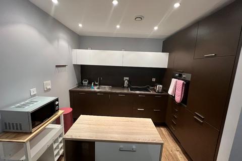2 bedroom flat to rent, Southside Development, Birmingham B5