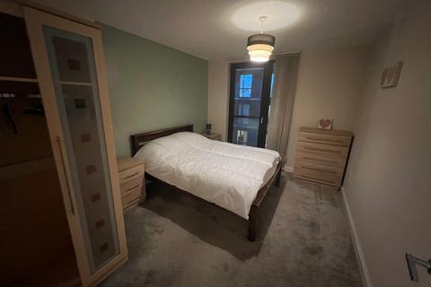 2 bedroom flat to rent, Southside Development, Birmingham B5