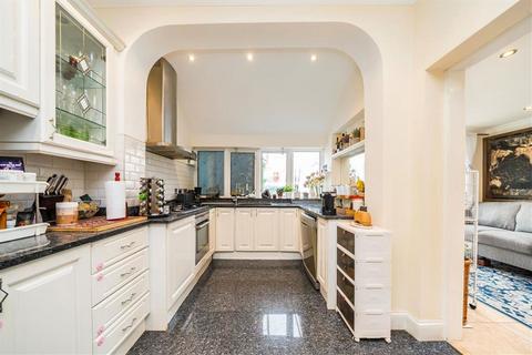 7 bedroom detached house for sale, Cairnfield Avenue, London NW2