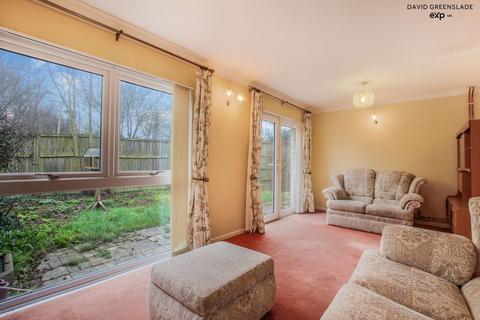 3 bedroom end of terrace house for sale, Bell Meadow, Bury St. Edmunds IP32