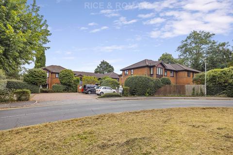 2 bedroom retirement property for sale, Mount Lane, Bracknell RG12
