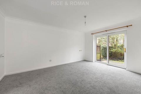 2 bedroom retirement property for sale, Mount Lane, Bracknell RG12
