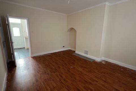 2 bedroom detached house to rent, The Avenue, Doncaster, DN5