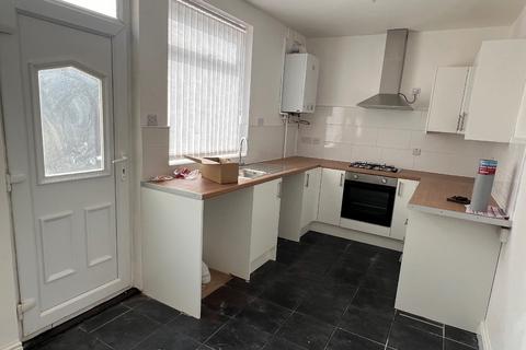 2 bedroom detached house to rent, The Avenue, Doncaster, DN5