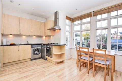 1 bedroom flat for sale, Warwick Road, Bounds Green, London, N11