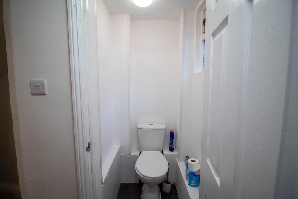 Chilham house lower floor wc jpg