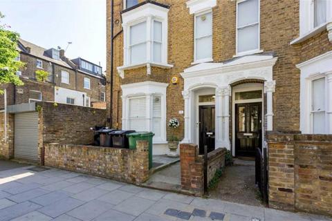 Roderick Road Hampstead NW3