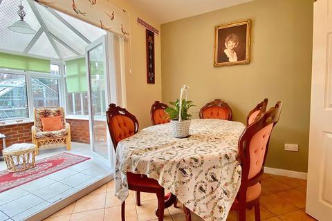 4 bedroom detached house for sale, Martham Road, Hemsby
