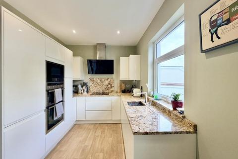 4 bedroom detached house for sale, Pomphlett Road, Plymouth PL9