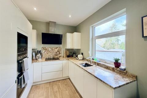 4 bedroom detached house for sale, Pomphlett Road, Plymouth PL9