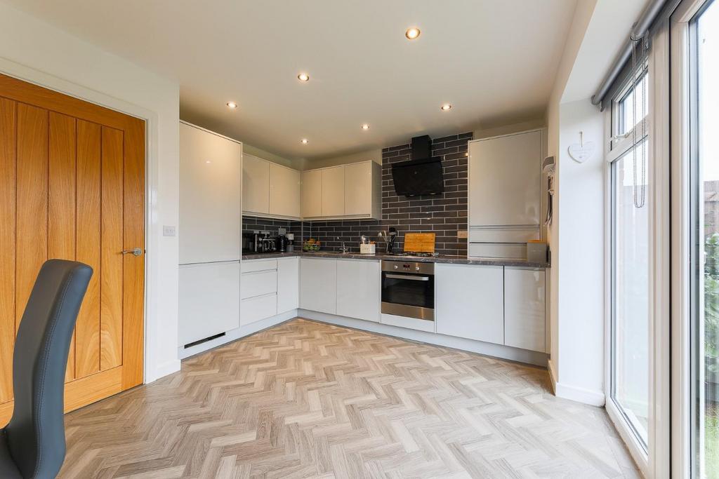 Kitchen, dining area