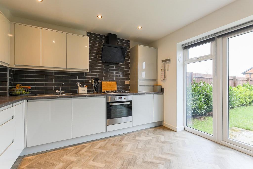 Kitchen, dining area