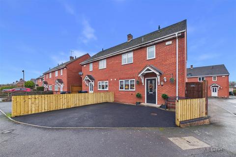 undefined, St. Oswalds Crescent, Ashbourne DE6